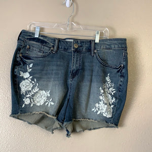 Women’s Plus Torrid Flower Shorts