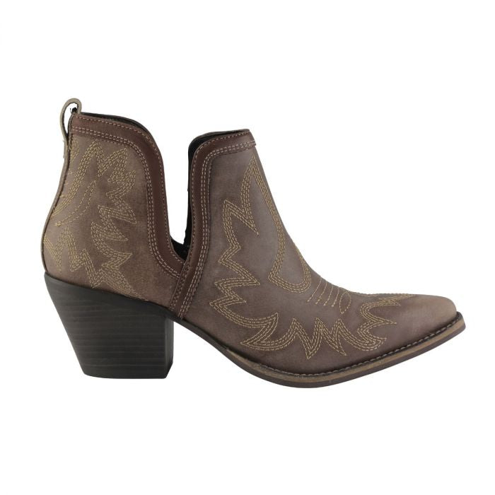 Myra Frumpy Booties