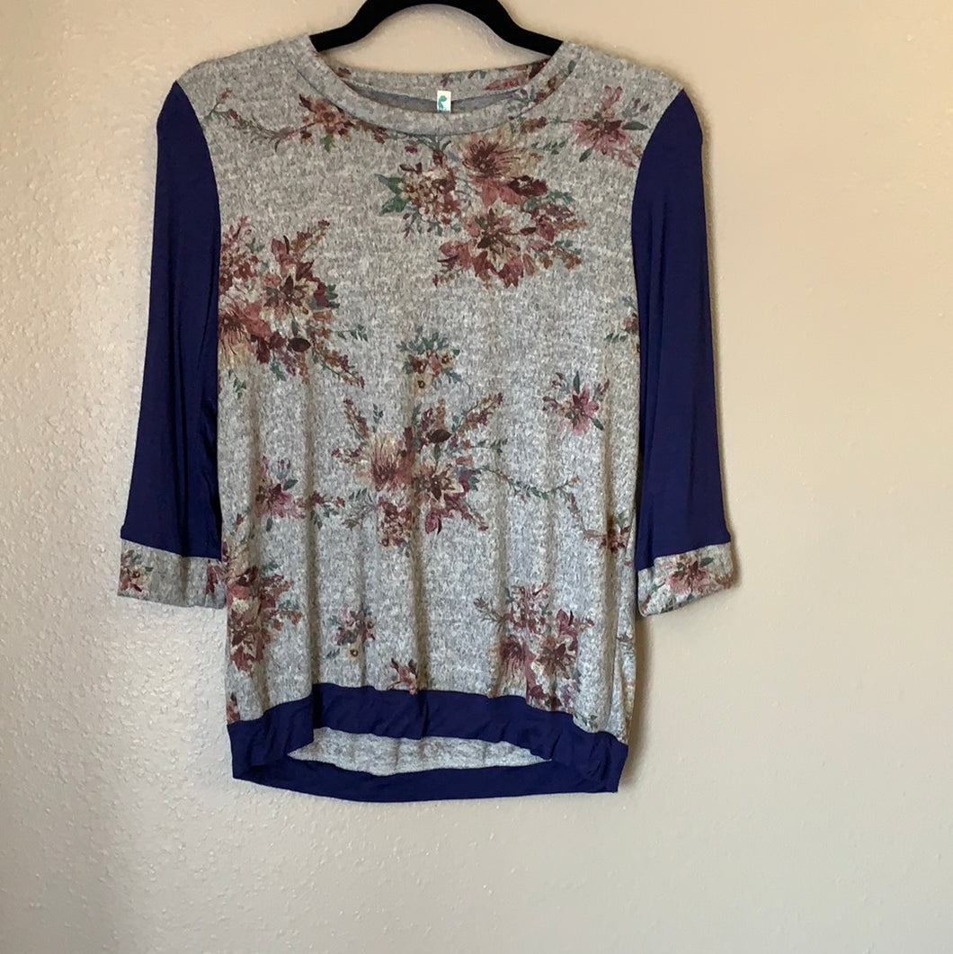 Women’s Navy Gray Floral